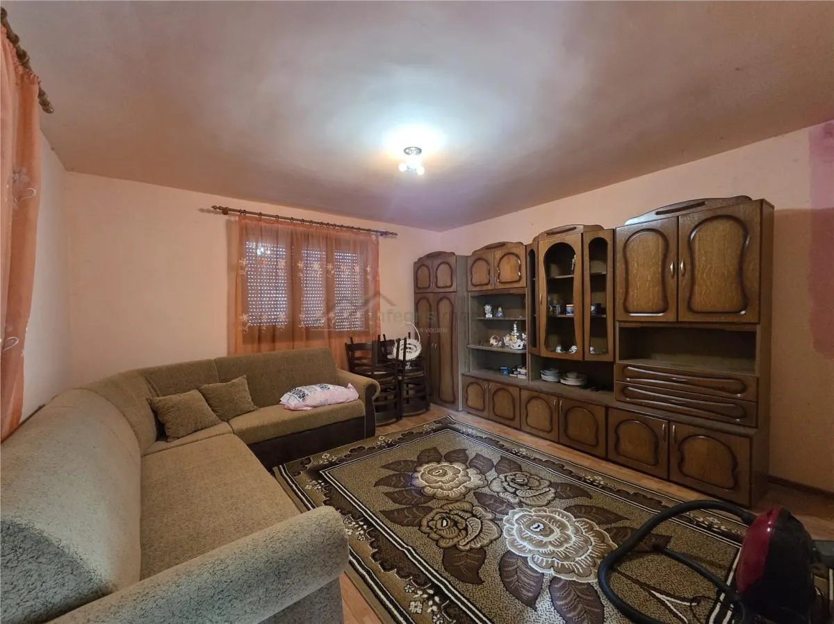 Casa cu 3 camere si anexe, sat Valea Crisului, Bratca,Bihor - foto 8