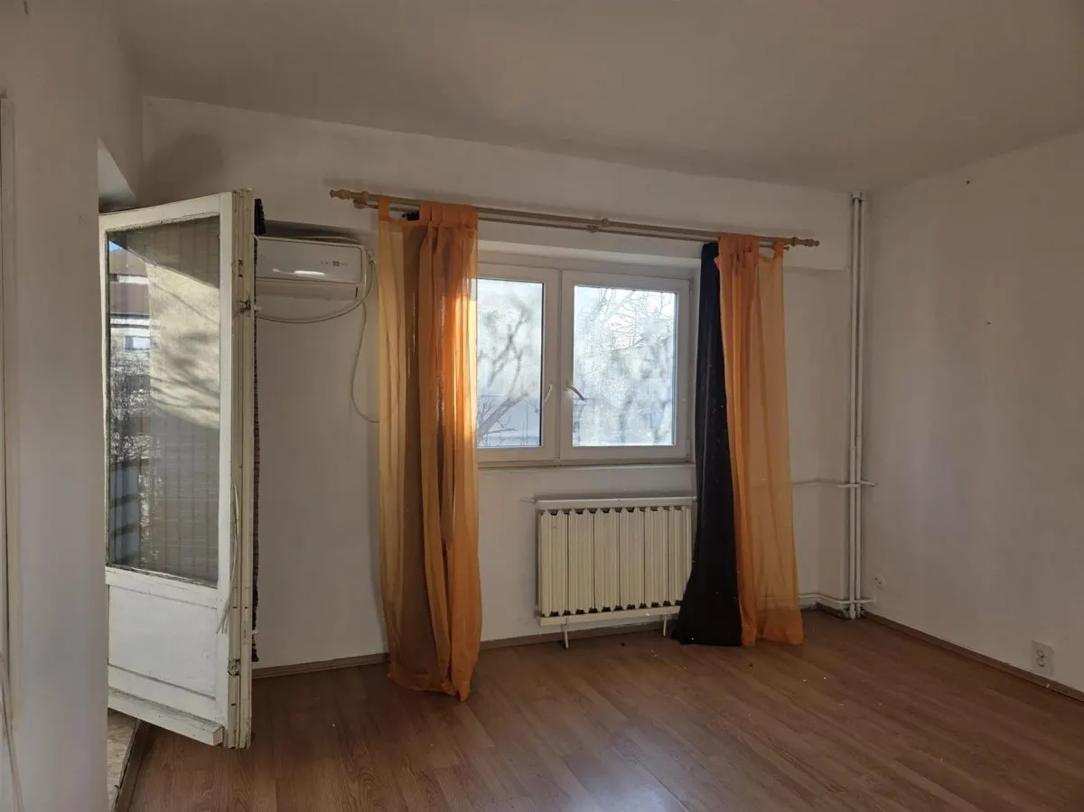 Garsoniera decomandata,etaj intermediar,Oradea,cartier Rogerius - foto 3