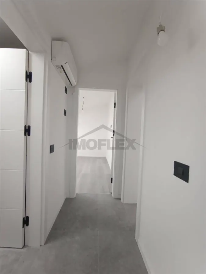 Apartament cu 3 camere de tip Penthouse, zona ultra centrala din Giroc - foto 11