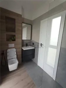 Apartament cu 3 camere de tip Penthouse, zona ultra centrala din Giroc - foto 6