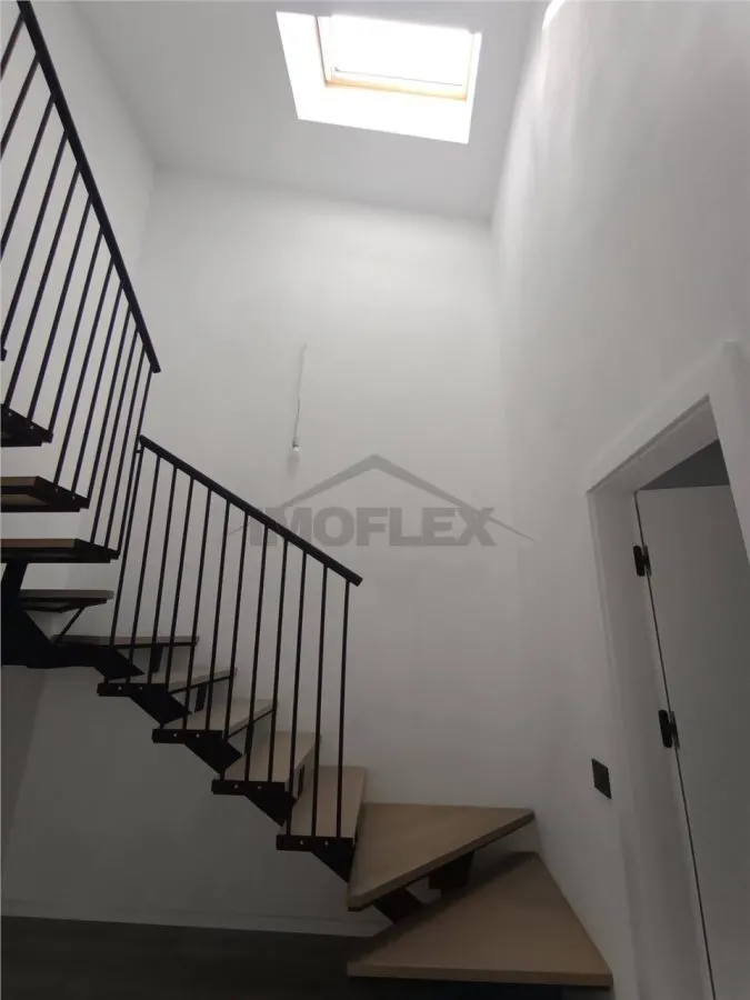 Apartament cu 3 camere de tip Penthouse, zona ultra centrala din Giroc - foto 9