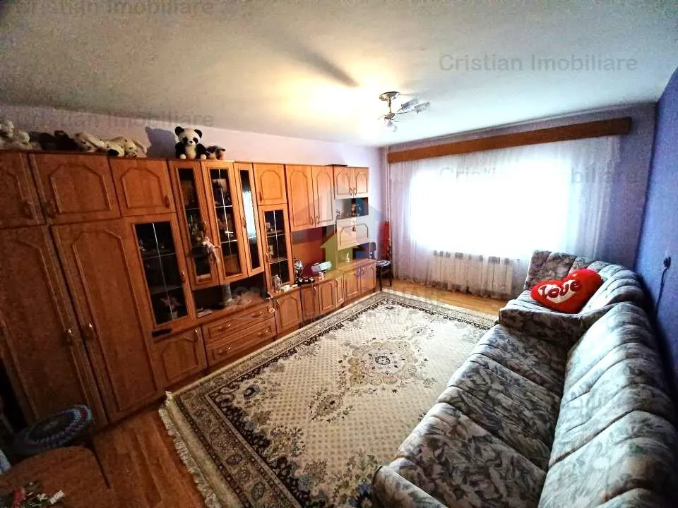 70mp Buzaului 3 cam confort 1 Decomandat etaj 3, 2 bai - foto 3