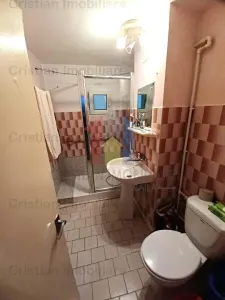 ETAJ 2, apartament 3 camere, zona Buzaului - foto 9