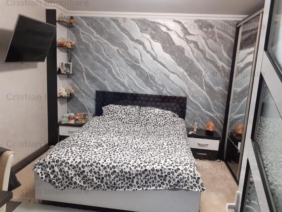 Vila  P+M + SPATIU COMERCIAL Chercea Mobilata 400mp utili - foto 12