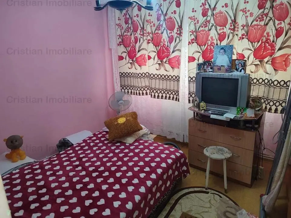 57mp Apartament 2 cam SPATIOS conf 1 decomandat Obor - foto 3