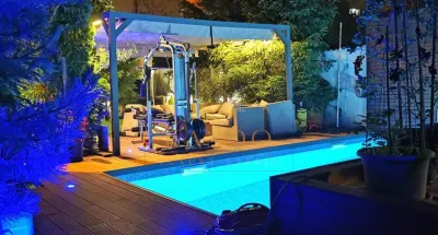 Refugiu urban cu piscina si design deosebit I Comision 0 - Bucuresti