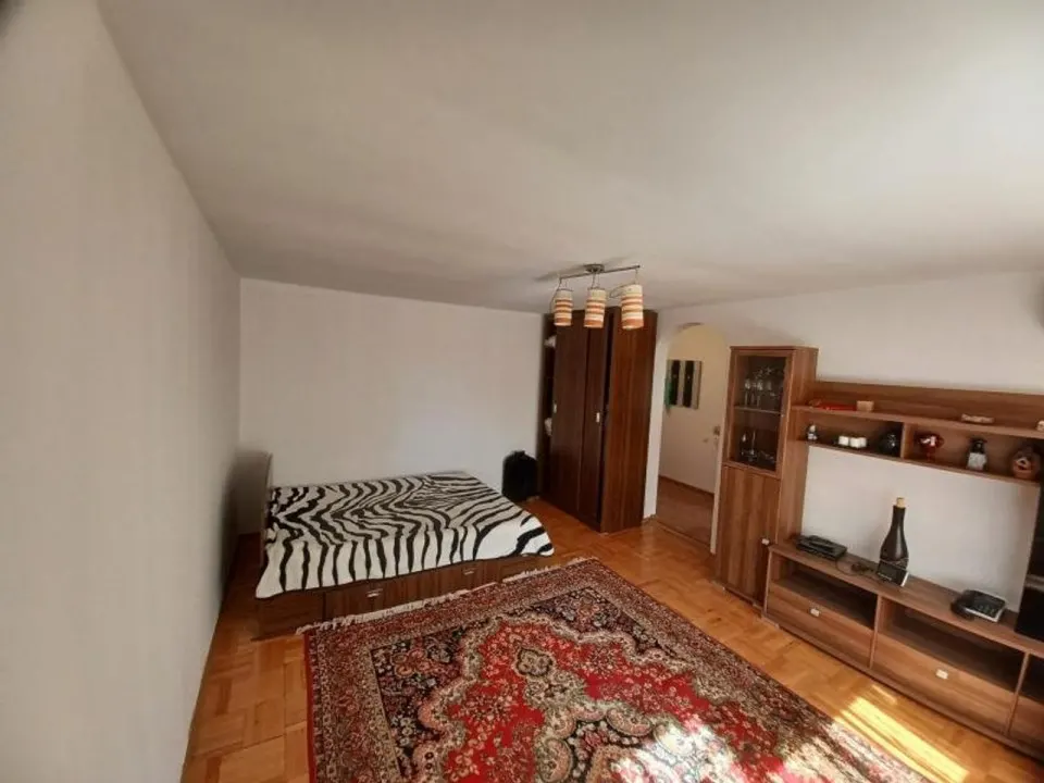 Liber Apartament 1 cam 40mp confort 1 Decomandat Dorobantilor - foto 2