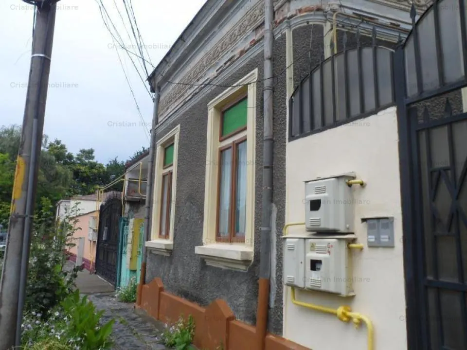 Casa 4 cam 120mp utili Ultracentral 286mp teren cu front stradal 12m - foto 1