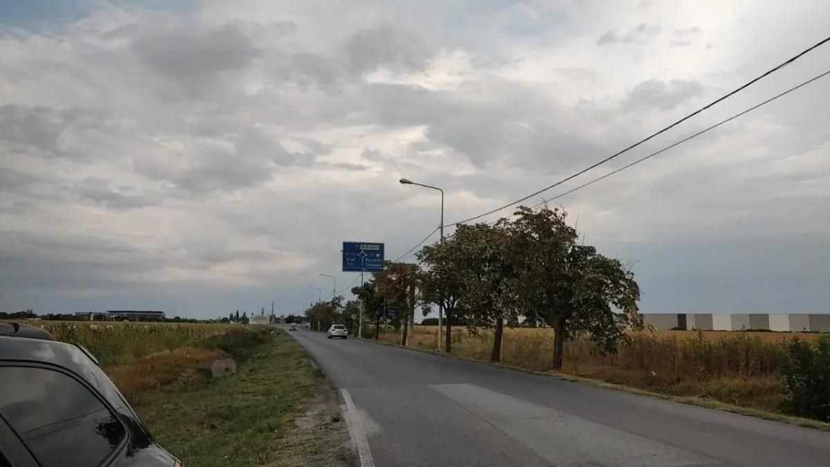 Teren cu  PUZ  Lidl  Ghiroda Aeroport regim inaltime P+3E . - foto 8