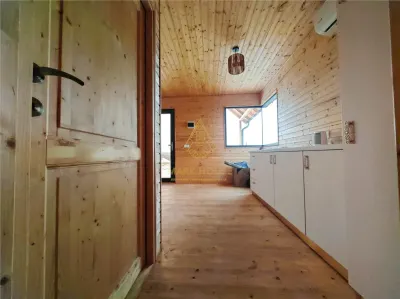 Teren 1165 mp + Cabana de vanzare in Garleni – aproape de natura - foto 13