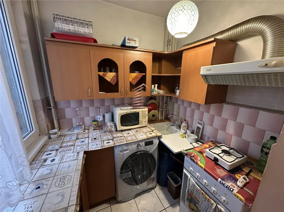 Apartament 2 camere semidecomandat, velenta - foto 3