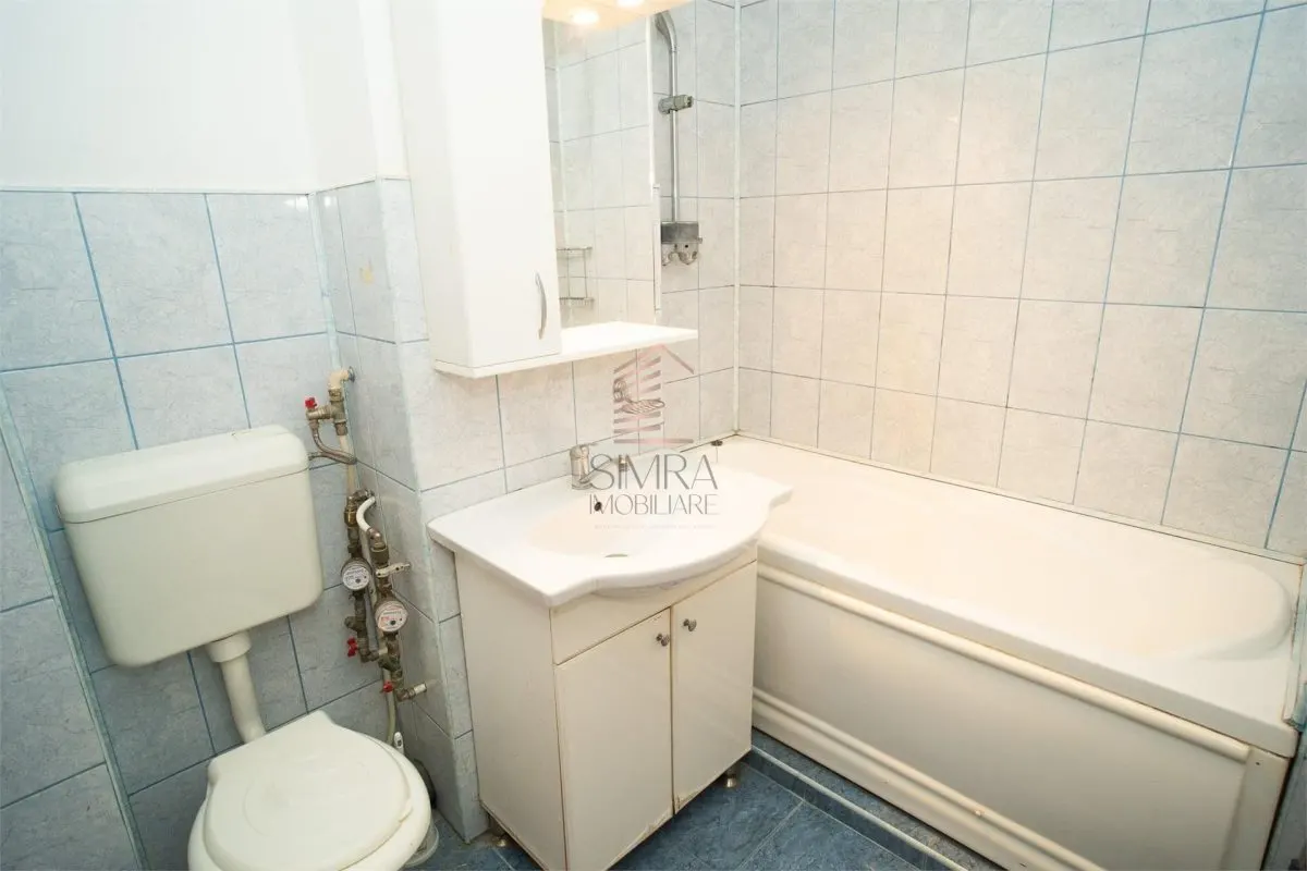 Apartament cu 3 camere, aproape de Piata Decebal - foto 5