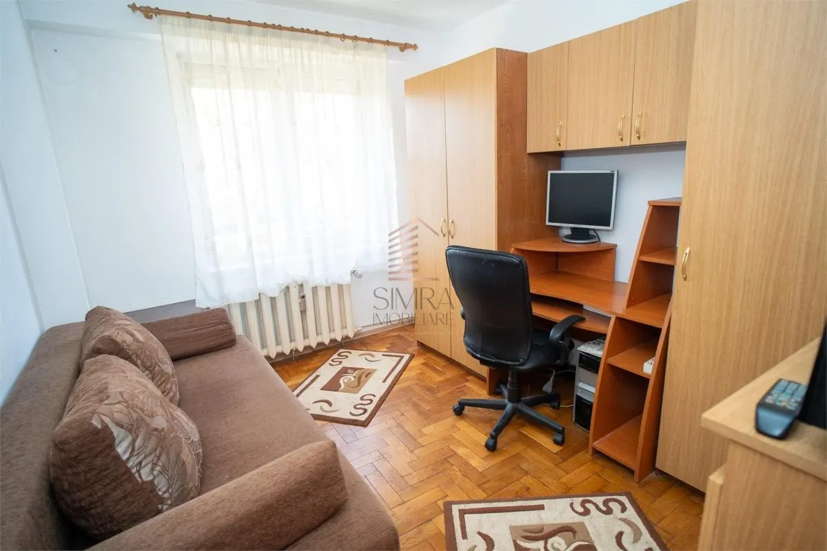Apartament cu 3 camere, aproape de Piata Decebal - foto 6