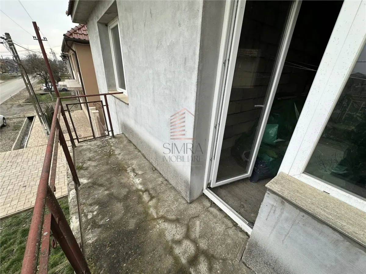 Casa 5 camere parter + etaj, teren de 1000  mq  Livada - foto 15