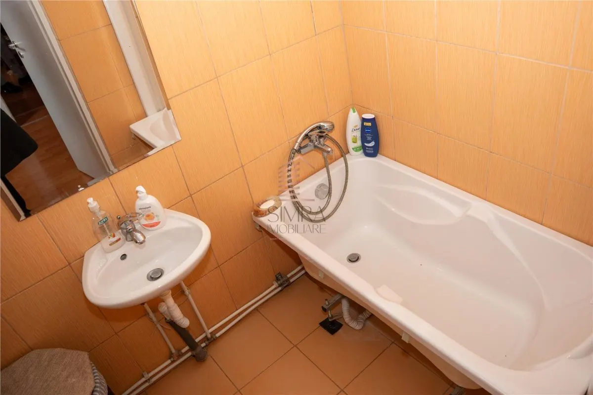 Casa cu teren de 930 mp pe Dealurile Oradiei - foto 11