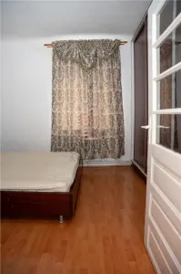 Casa cu teren de 930 mp pe Dealurile Oradiei - foto 8