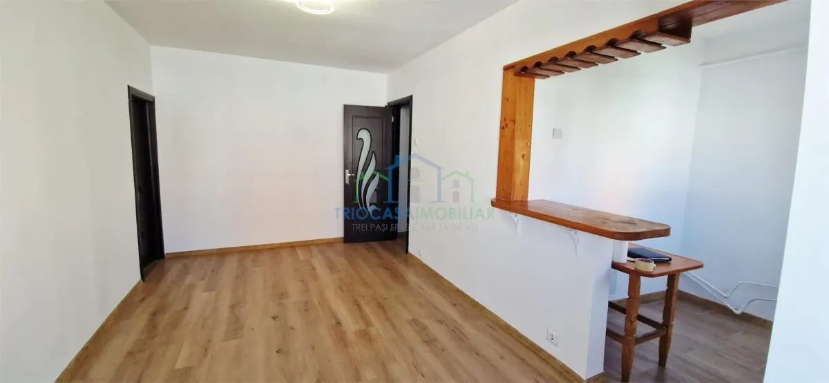 APARTAMENT 3 CAMERE Craiovita, zona Orizont - foto 1
