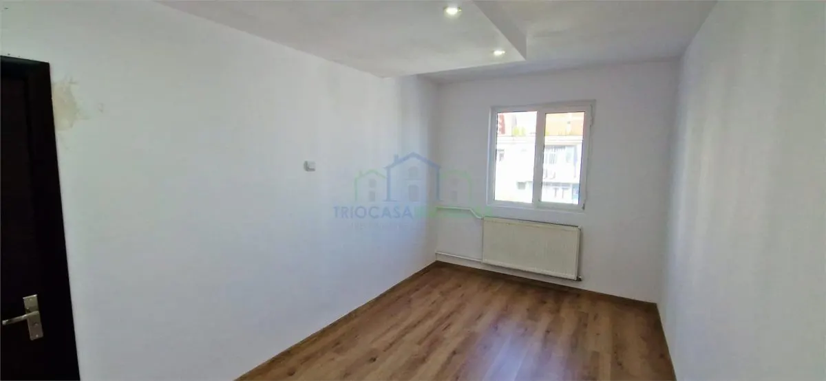 APARTAMENT 3 CAMERE Craiovita, zona Orizont - foto 7