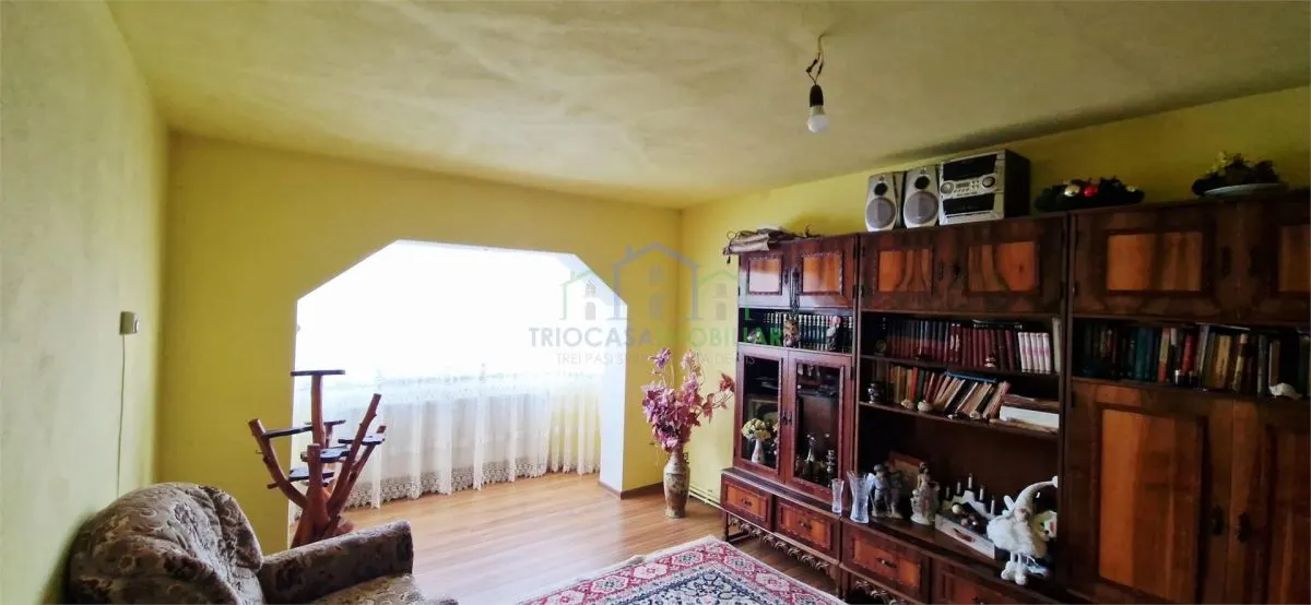 APARTAMENT 3 CAMERE FILIASI - foto 2
