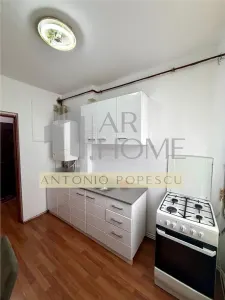Apartament 2 camere, garaj si centrala proprie, Ploiesti, Zona Gageni - foto 9