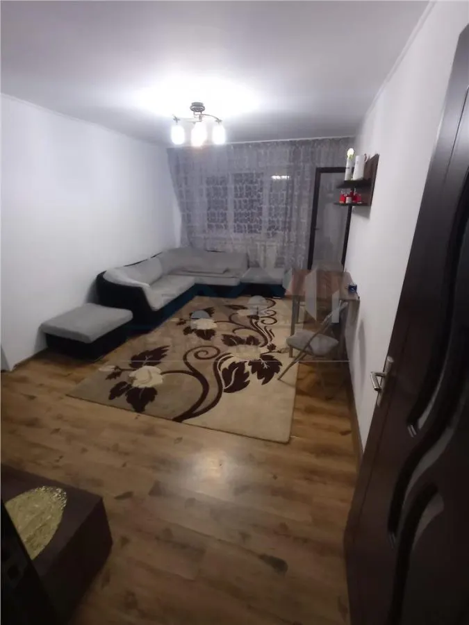 Apartament 4 camere  Podu Ros - Bd Tutora - foto 2