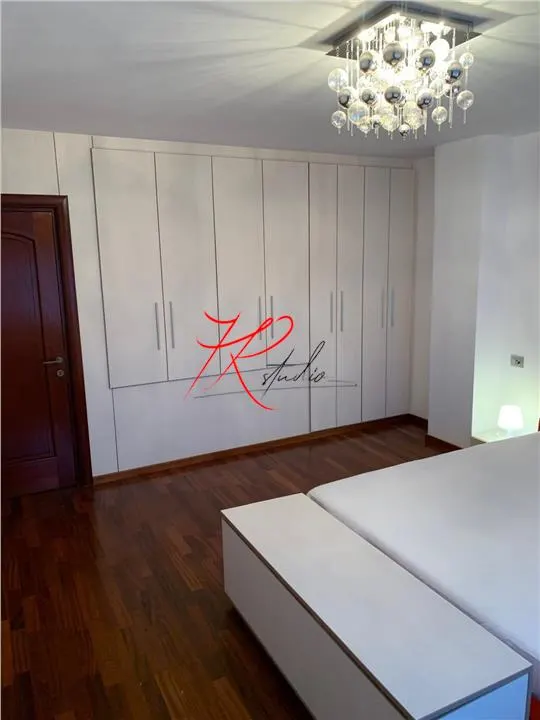 Inchiriere apartament 3 camere, lux, Laguna residence - foto 20