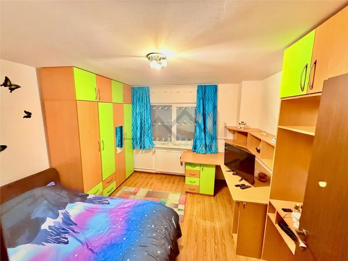 Aparatment 4 camere | Decomandat | 100 mp - Zona Sagului - foto 10