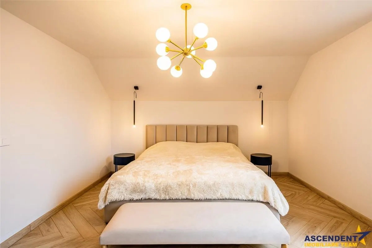 Resedinta high-tech, lot privat 1.000 mp, Tarlungeni, Brasov: Tur LIVE! - foto 7