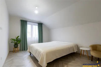 Resedinta high-tech, lot privat 1.000 mp, Tarlungeni, Brasov: Tur LIVE! - foto 10