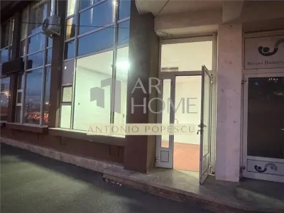 Spatiu comercial, parter de bloc, stradal, Ploiesti, Ultracentral - foto 2