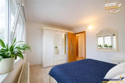 LIVE! Camin decomandat,4 camere,2 bai, conditii apreciabile,Ciucului,Sfantu Gheorghe - foto 4