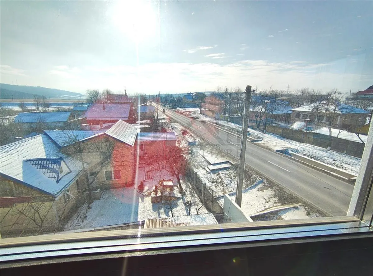 Spatiu Lunca Cetatuii - langa Centura - foto 13