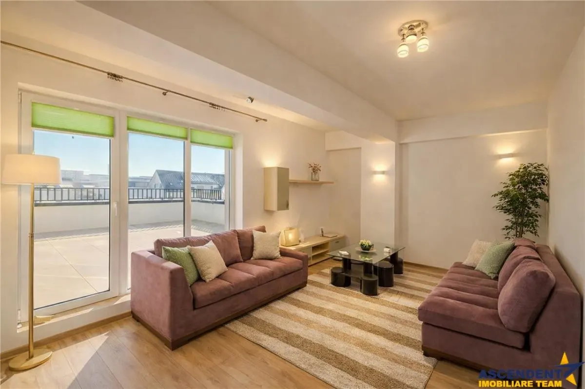 Apartament 2 camere,tip penthouse,mobilat, utilat,2 terase,100mp,Tractorul,Brasov. - foto 1