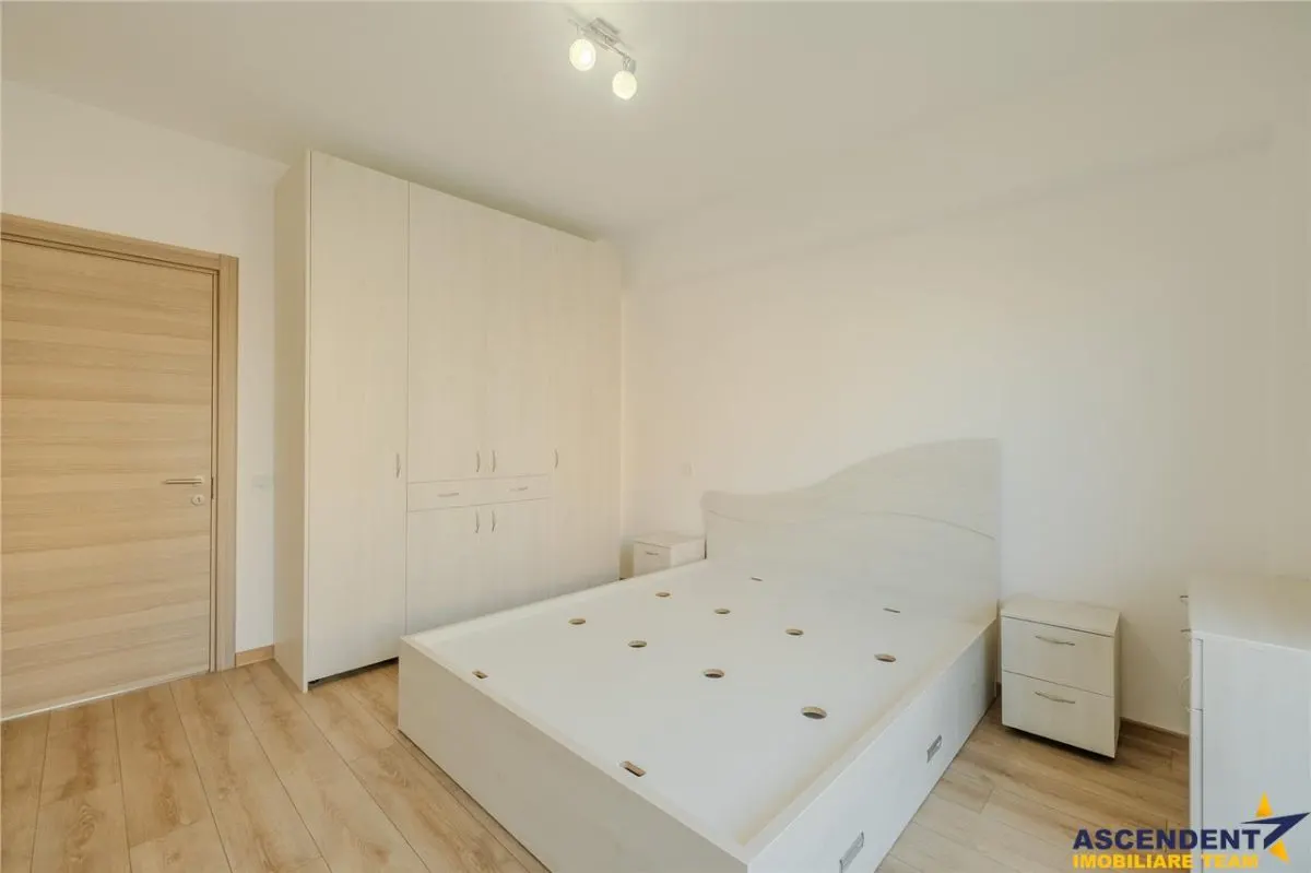 Apartament 2 camere,tip penthouse,mobilat, utilat,2 terase,100mp,Tractorul,Brasov. - foto 16