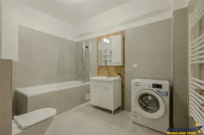 Apartament 2 camere,tip penthouse,mobilat, utilat,2 terase,100mp,Tractorul,Brasov. - foto 6