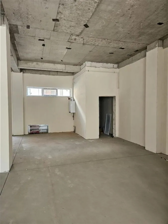 Spatiu Comercial - 100 mp - Balanta - Clinica Medicala - Showroom - Comert - Servicii - foto 8
