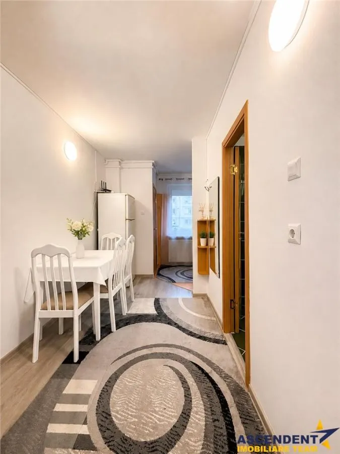 Apartament cochet, decomandat, 1 camera, renovat, mobilat, Unirii, Targu Mures - foto 4