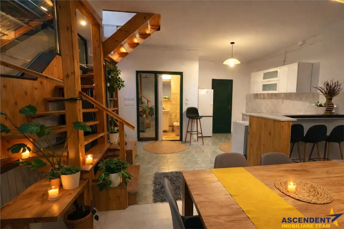 Film& 3D!Coltul tau rustic la casa,Central, Targu Mures. - foto 1