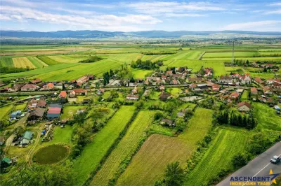 FILM! 4.900mp teren intravilan, cu casa, in Tufalau, Covasna - foto 6