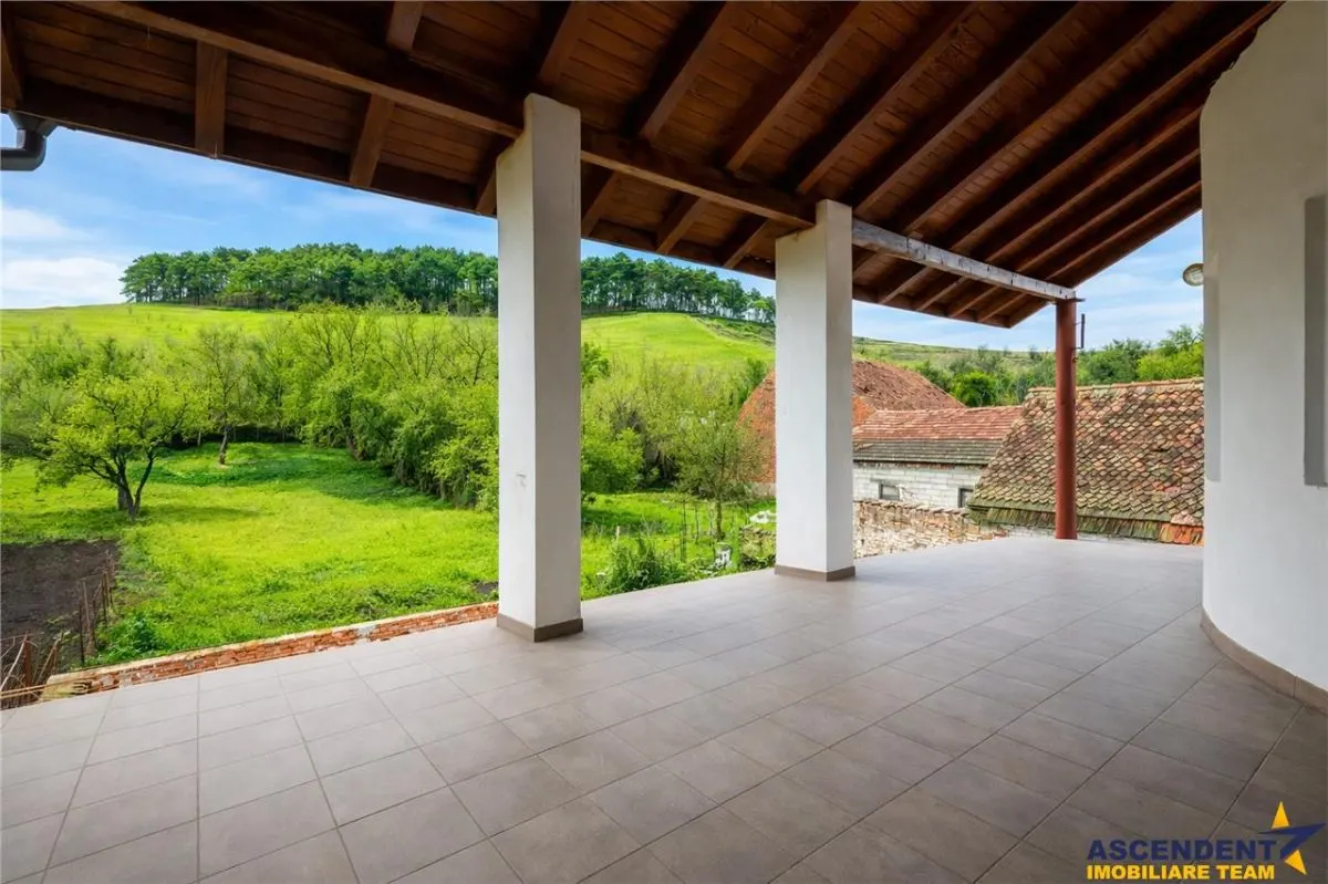 Cocheta casa renovata+vila spatioasa, domeniu de 1.500mp,Sanpetru,Brasov - foto 6