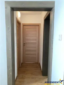 In centrul orasului, pretabil si pentru cabinet medical, salon, punct de lucru, etc. - foto 6