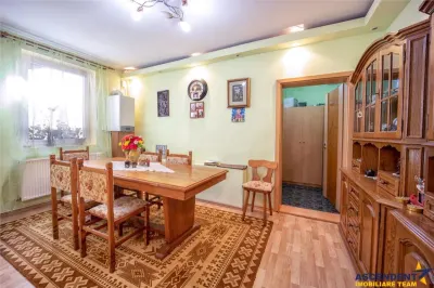 Pe incantare florala, casa cu 5 camere, curte individuala - Central, Brasov - foto 17