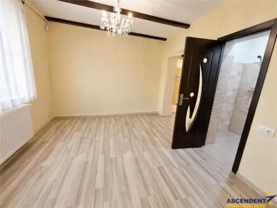 Spatiu multifunctional, acces facil, zona de interes, Central, Brasov - Brasov