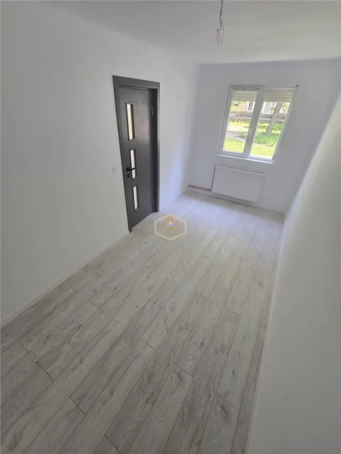 Apartament cu 2 camere, la parter | Complet renovat - Micro 14 - foto 6