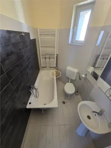 Centru istoric | Apartament cu 3 camere, garaj + pivnita | Etaj 1 - foto 14
