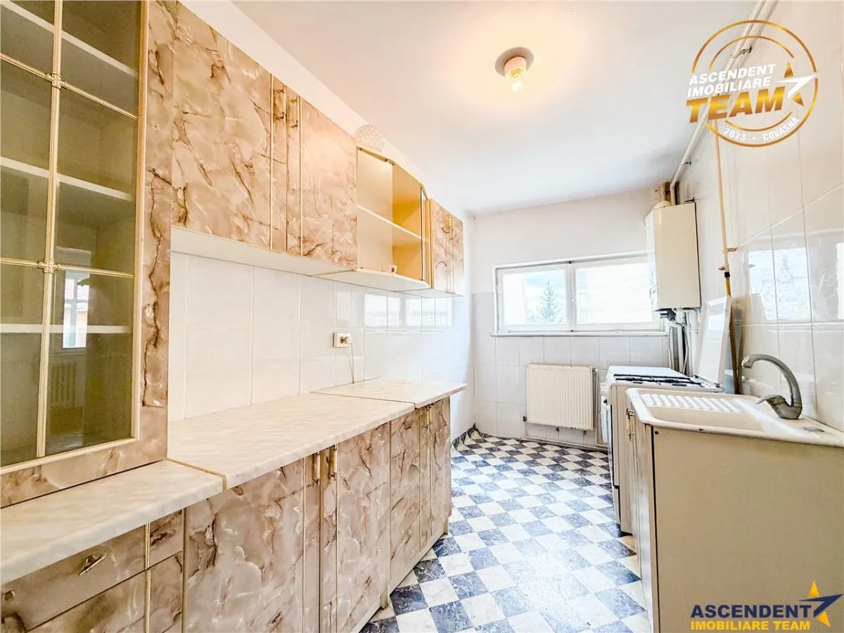 Apartament confortabil,2 camere,etaj 2, zona linistita si accesibila,Simeria,Sfantu Gheorghe - foto 3