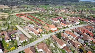 Casa complet mobilata si utilata | Teren 2500 mp | Liniste, natura autentic romanesc - foto 23