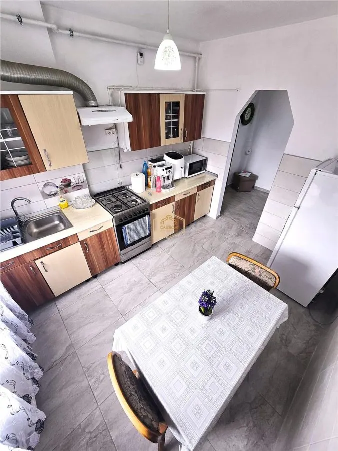 Apartament 2 camere decomandat | Micro 16 | Str Brandusa - foto 1