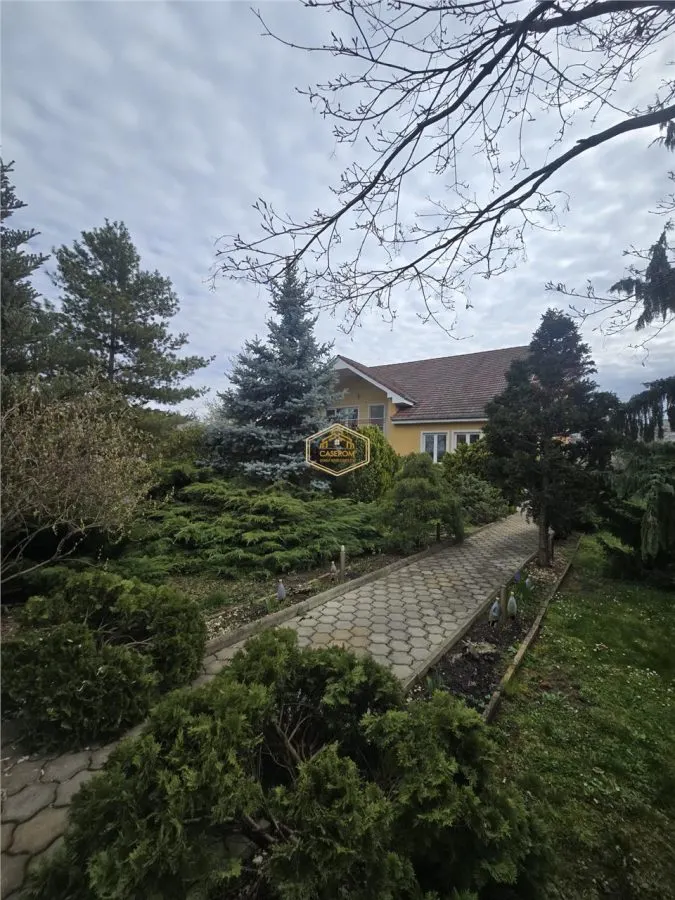 Proprietate rara | Casa cu 4 camere si teren 1.460 mp | Lucian Blaga - foto 1
