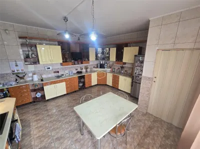 Proprietate rara | Casa cu 4 camere si teren 1.460 mp | Lucian Blaga - foto 10